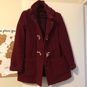Taggel coat in maroon with hood